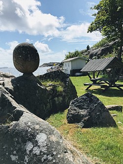 Kunst ved starten av kyst stien