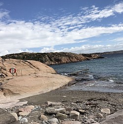One of the bathing bays on Malmøn