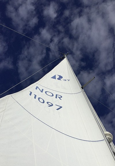 Fluffy Clouds while sailing to Åsgårdstrand 