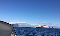 Hurtigruten på vei mot Den norske Hesten, ved Alden